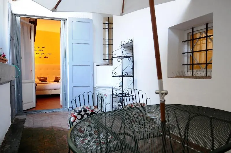 **** Hotel Hemeras Boutique House Boccaccio Florence Italy
